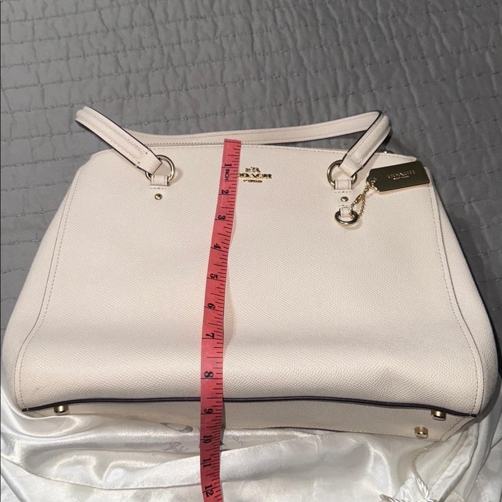 COACH PURSE IN BONE COLOR WITH GOLD - Picture 10 of 13